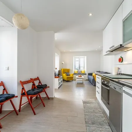 Casa Flores T3 Apartment Nazaré